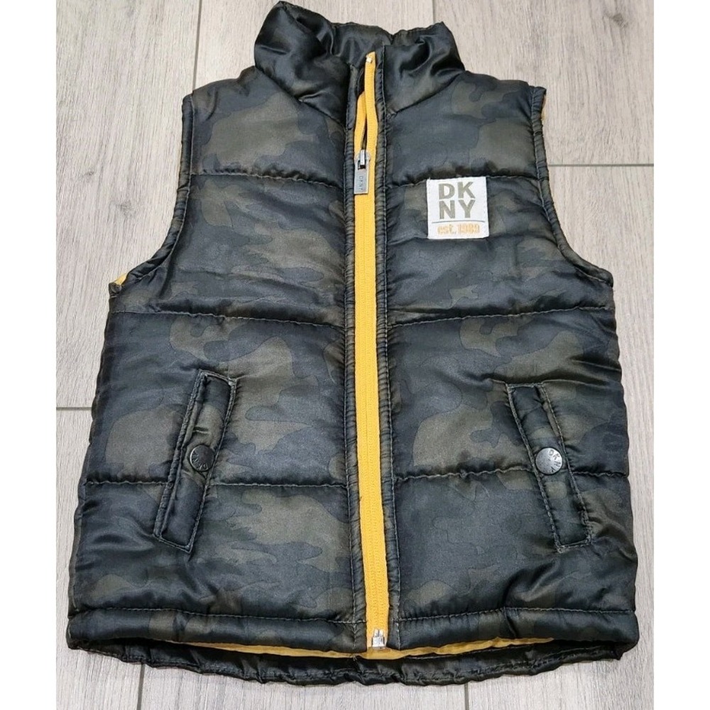 DKNY Kids Toddler Camo Puffer Vest Size 24 Months Full Zip